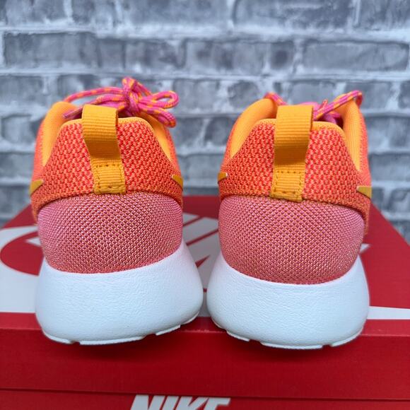 Nike Roshe One Pink Glow Atomic Mango Running Shoes 511882-502 Womens Size 5.5 - Picture 4 of 6